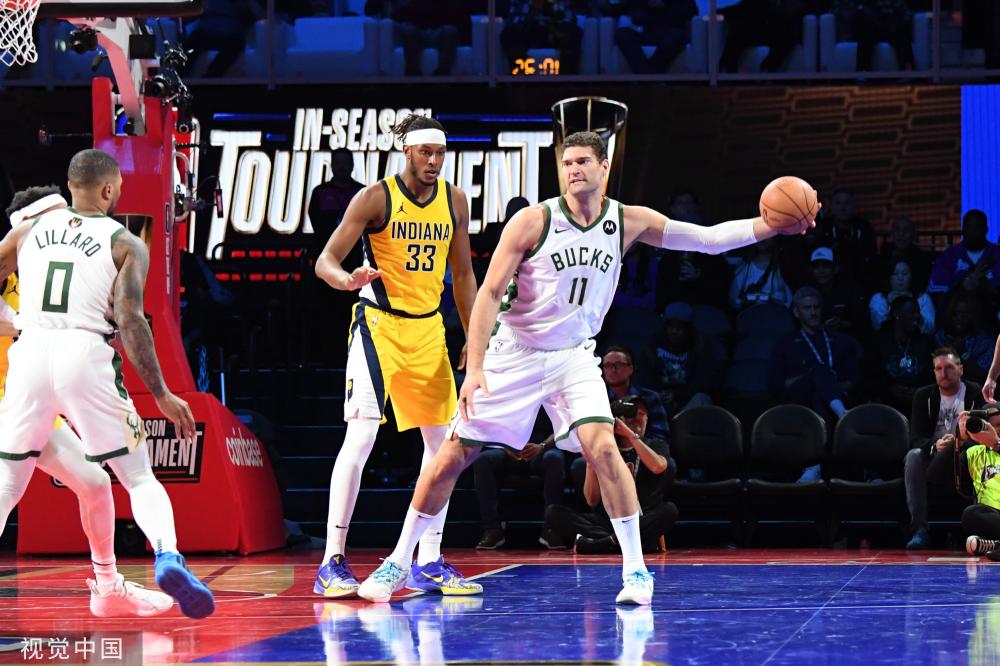 露出阵容深 露出阵容深